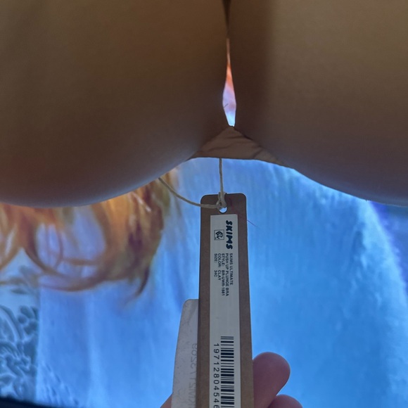 Skims Ultimate Push-up Plunge Bra brand new with tags size 34C in color Clay - Picture 7 of 9